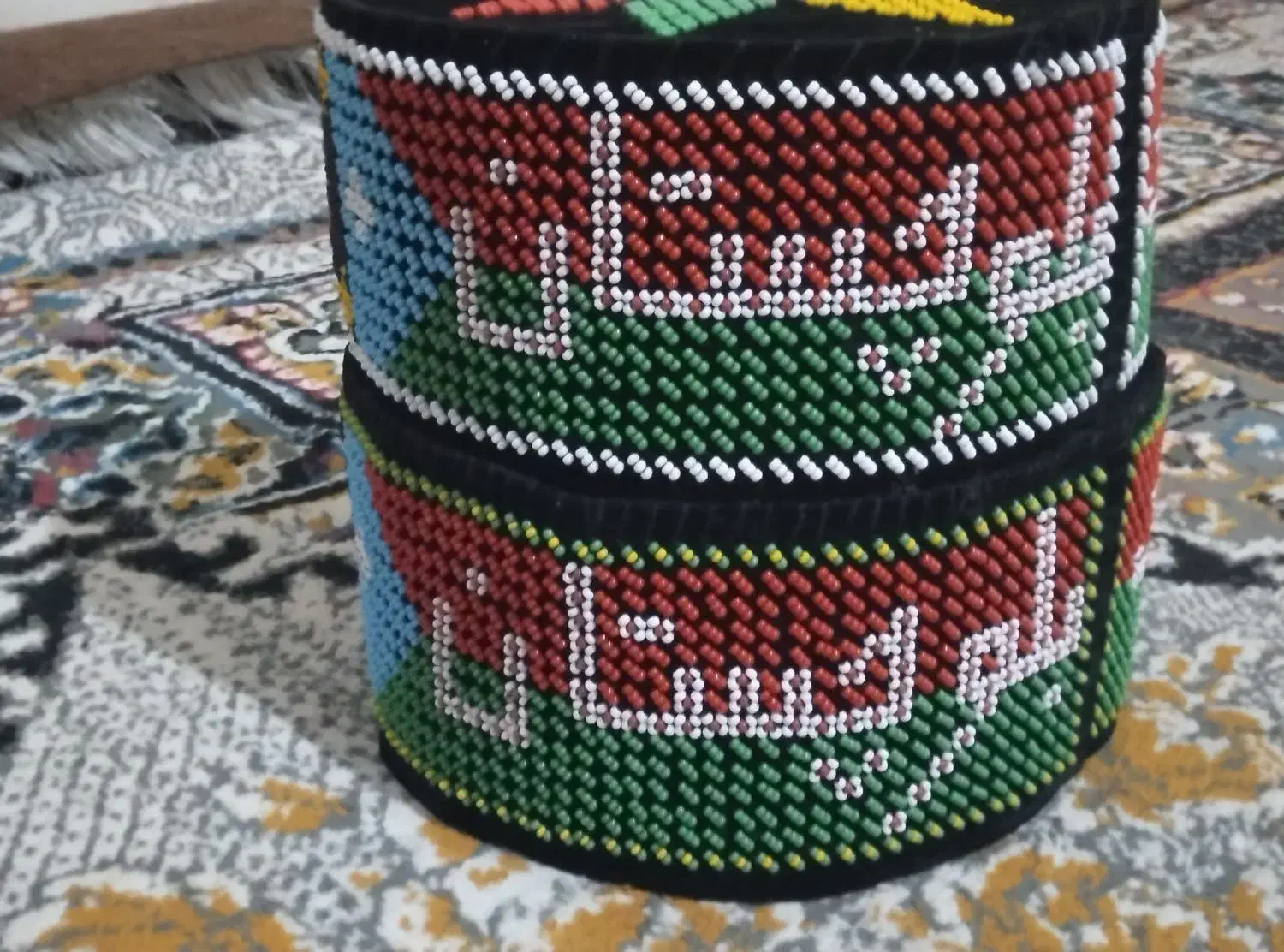 کلاه زندان بافت|لباس|سراوان, |دیوار