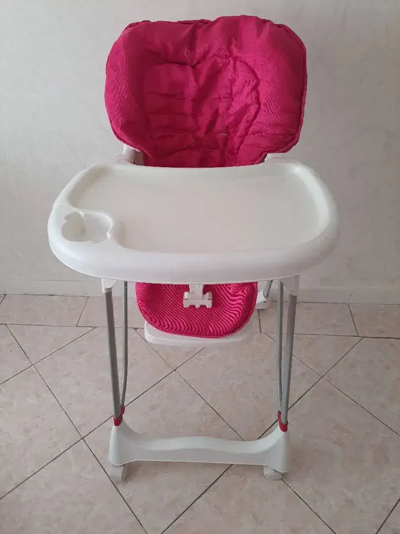 صندلی غذای کودک در حد نو|تخت و صندلی بچه|تهران, مرزداران|دیوار