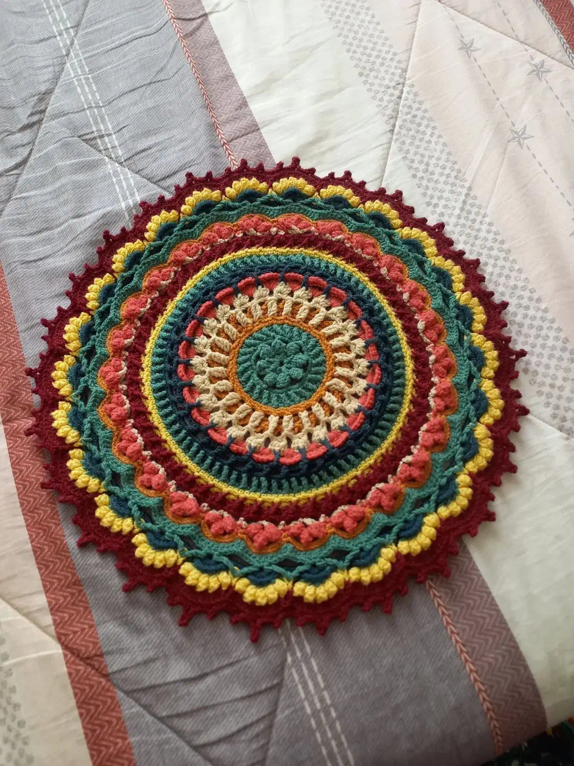 رومیزی ماندالا|صنایع دستی و سایر لوازم تزئینی|اندیشه, شهرک مریم|دیوار