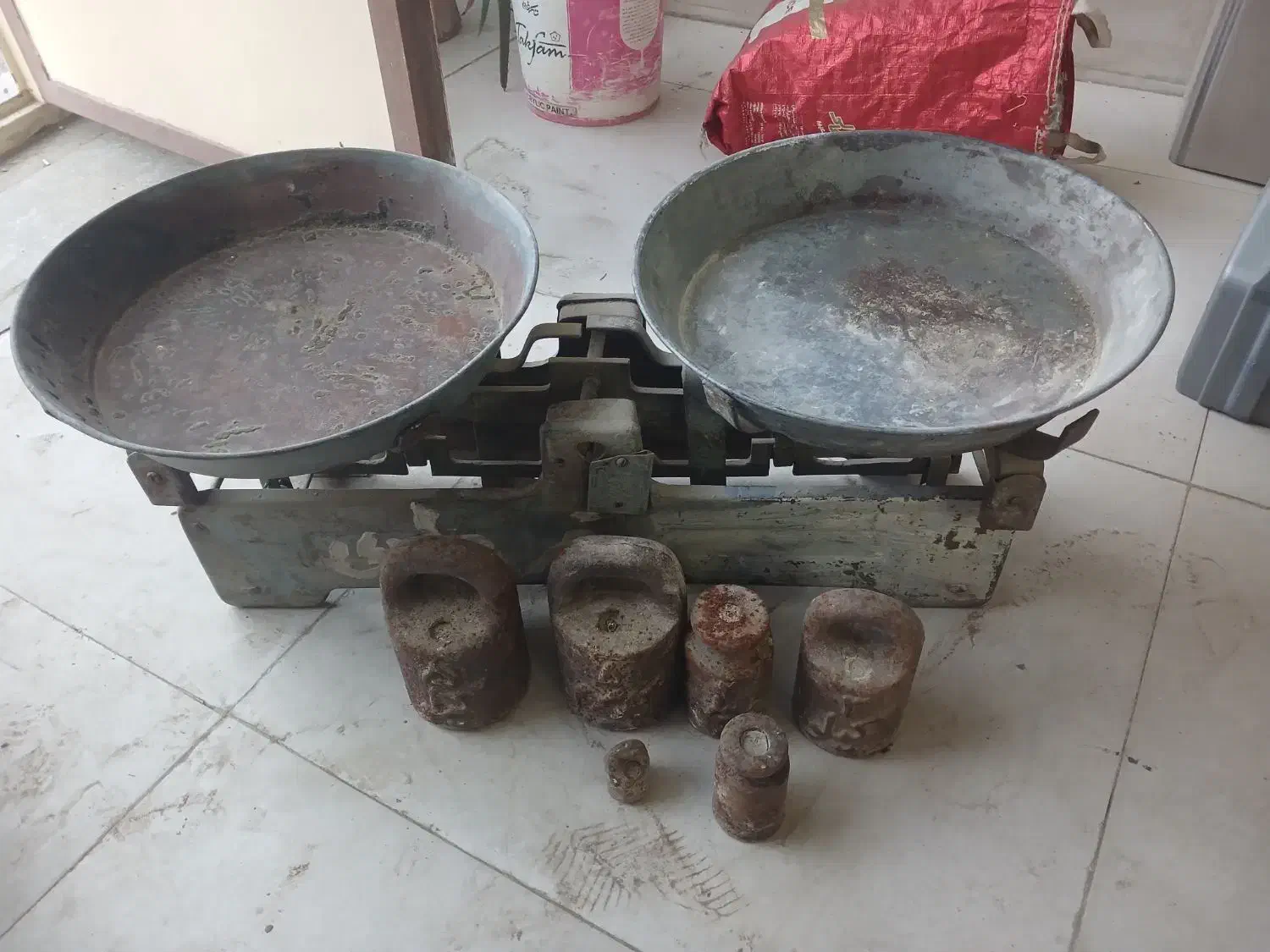 سلام یک عدد ترازو بازنگری کیلو|فروشگاه و مغازه|همدان, |دیوار