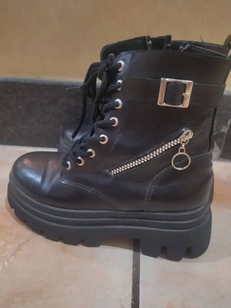 نیم بوت|کیف، کفش، کمربند|شیراز, معالی‌آباد|دیوار