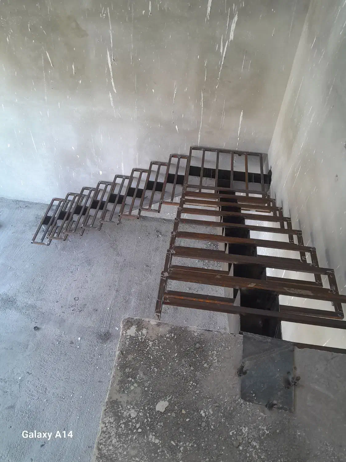 پله گردان ، نرده ، دروازه|خدمات پیشه و مهارت|آمل, |دیوار