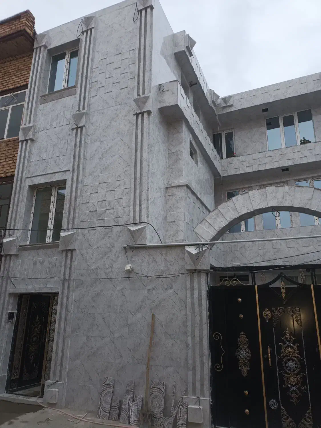 کاشی کار سنگ فرش نما موزائیک استخر اسلپ|خدمات پیشه و مهارت|ارومیه, |دیوار