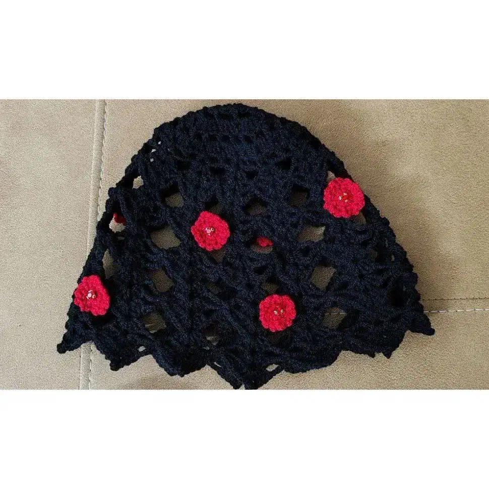 پاپوش های دست بافت درهر سایزی مناسب یلدا|لباس|یزد, |دیوار