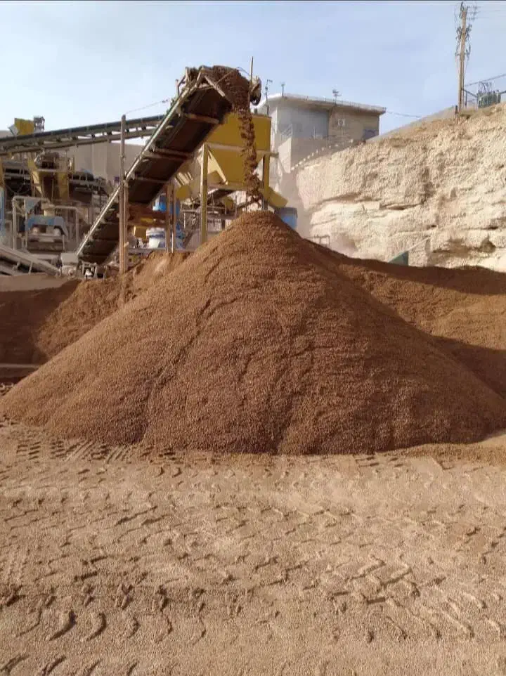 آجر ماسه آجرسنتی خاک شن اهک پوکه با نیسان کمپرسی|عمده‌فروشی|یزد, |دیوار