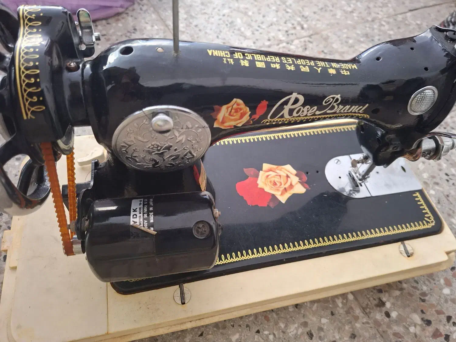 چرخ خیاطی دو گل|چرخ خیاطی و ریسندگی|بجنورد, |دیوار