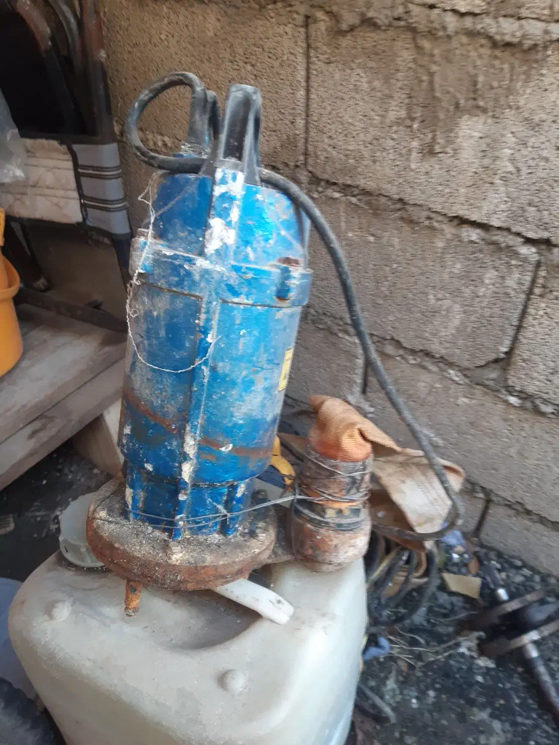 کفکش|سایر لوازم برقی|تالش, هشتپر|دیوار