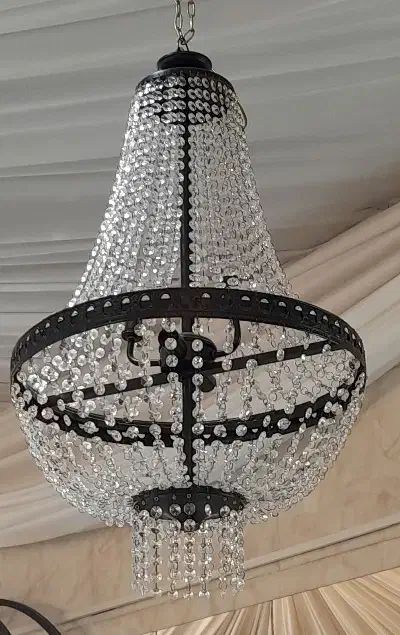 لوستر فلزی مدل لاله /تالار رستوران هتل|لوستر و چراغ آویز|میان ولایت, |دیوار