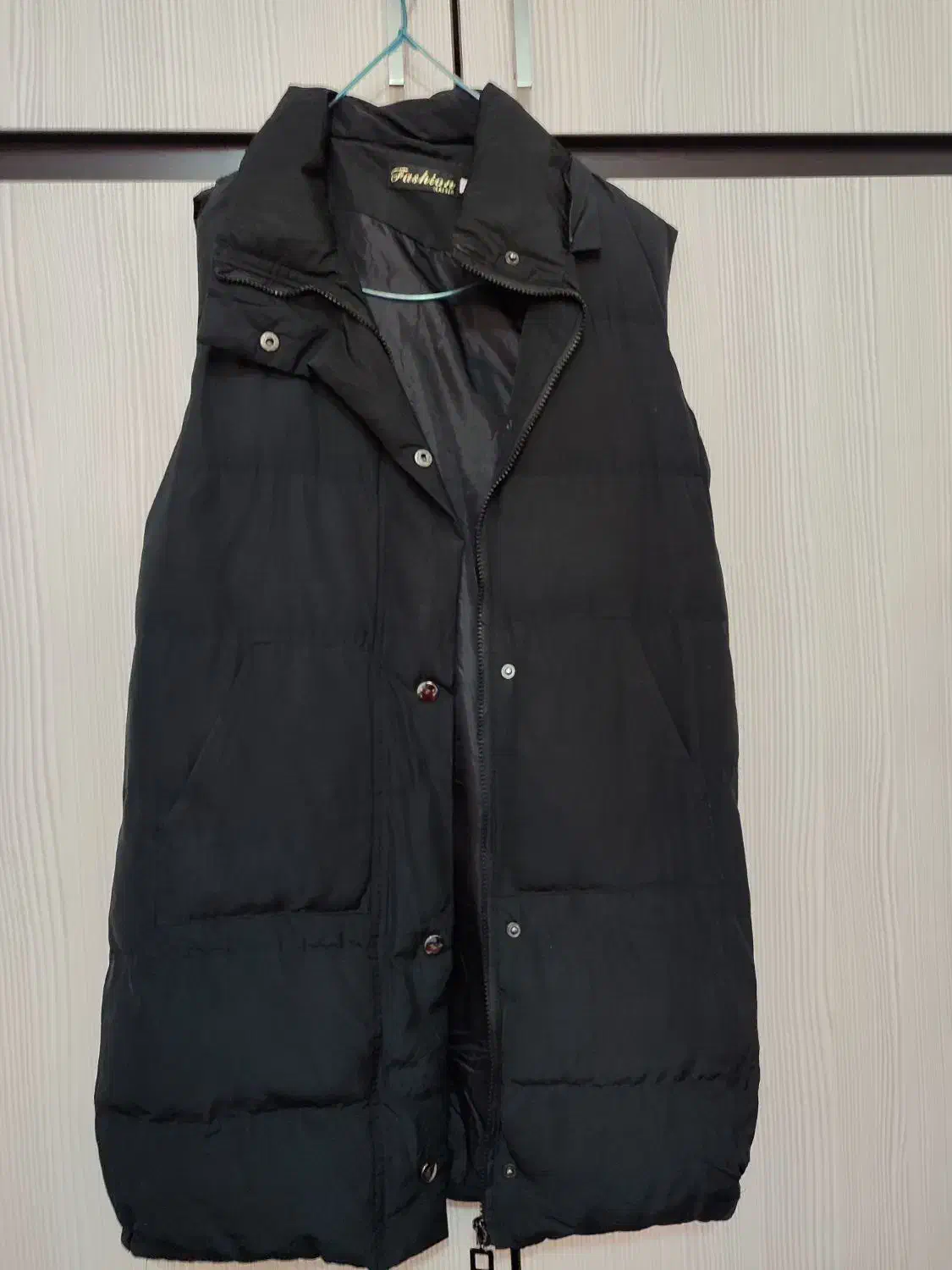 پافر مشکی|لباس|سمیرم, |دیوار