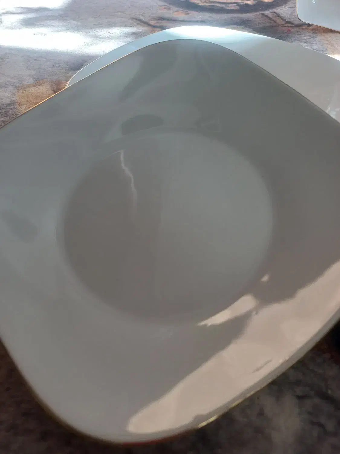 سرویس چینی|ظروف سرو و پذیرایی|همدان, |دیوار