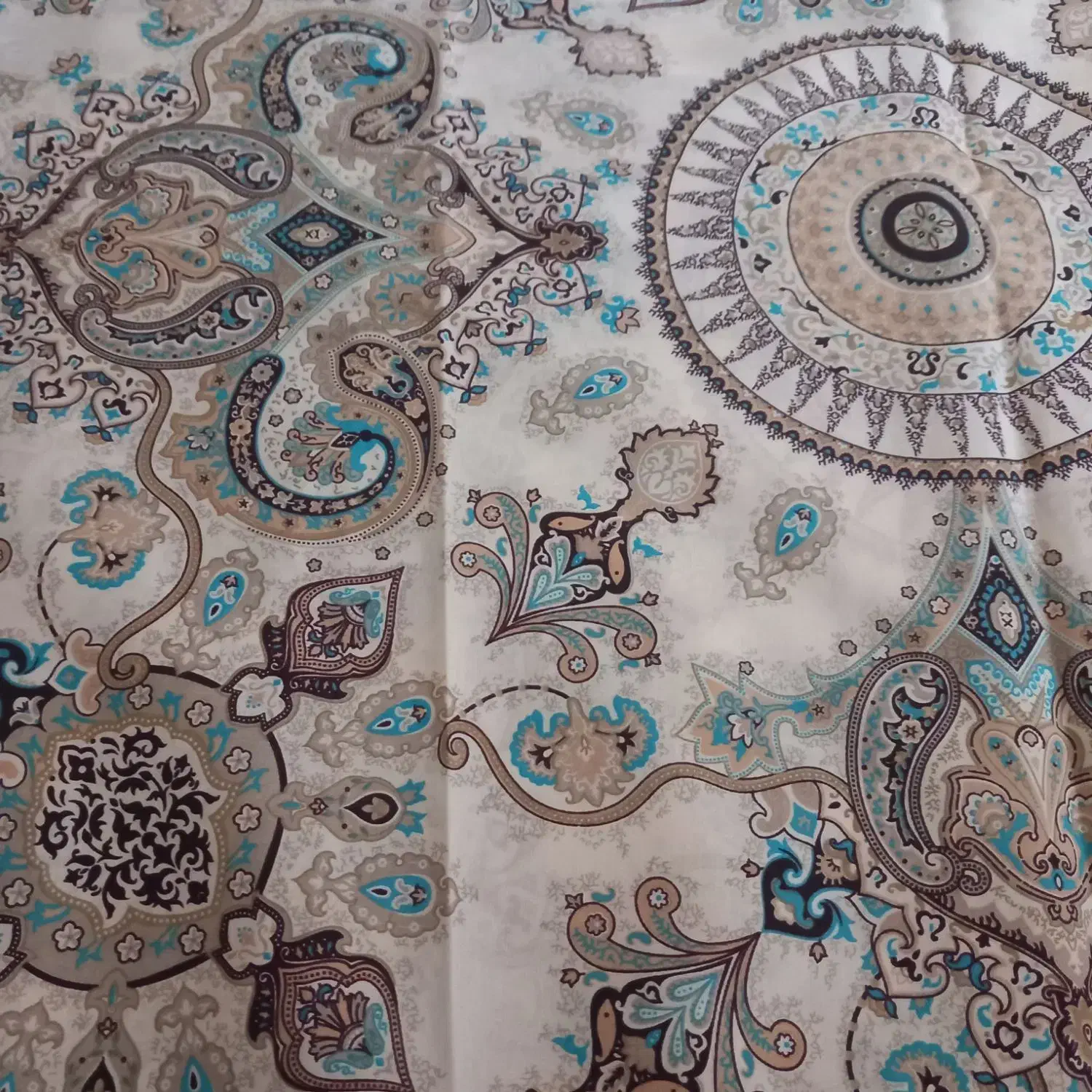 پارچه نو|لوازم خیاطی و بافتنی|سبزوار, شرق کال عیدگاه|دیوار