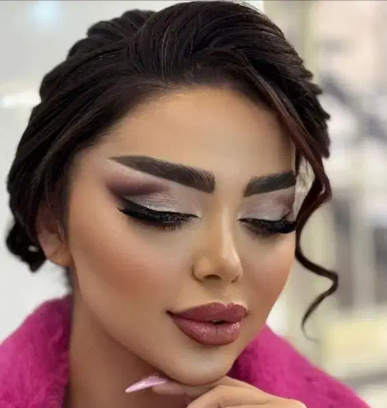 تخفیف ویژه میکاپ و شینیون|خدمات آرایشگری و زیبایی|اردبیل, |دیوار