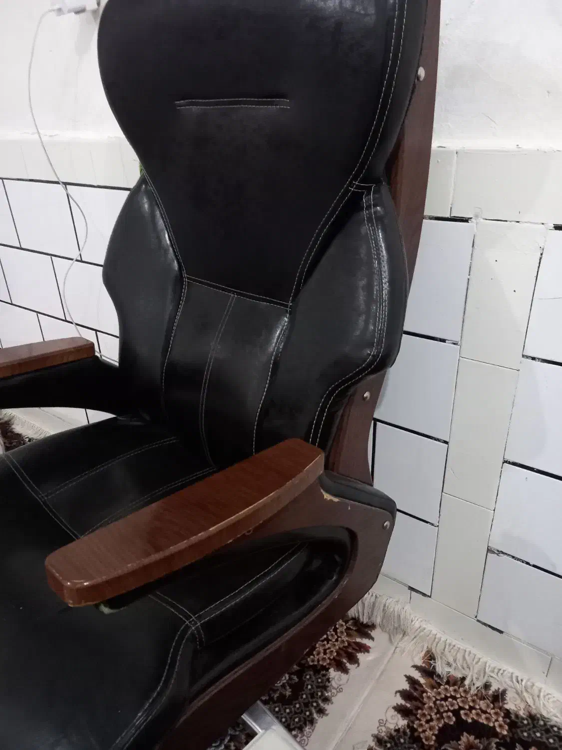 صندلی در حد نو فقط ۲ ماه استفاده شده|مبلمان اداری|اندیمشک, |دیوار