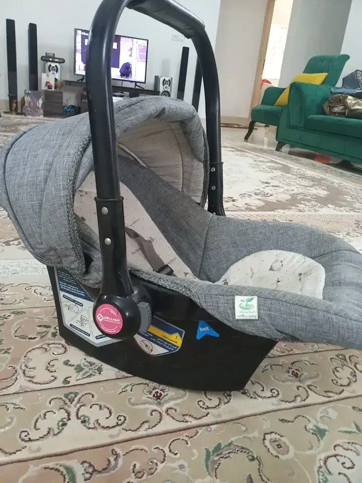 کریرنوسالم مارک دلیجان قیمت ۵۰۰|تخت و صندلی بچه|بابل, |دیوار