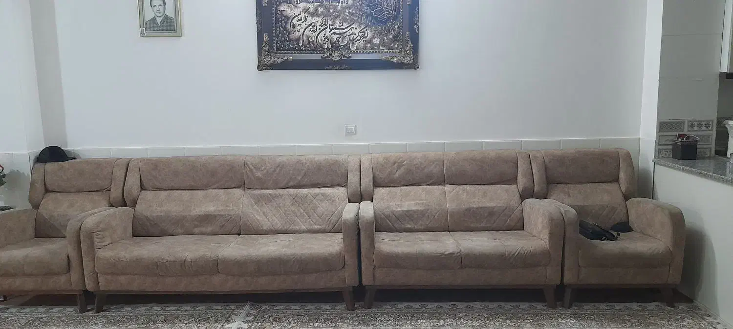 مبل|مبلمان خانگی و میز عسلی|قم, باغ شریفی|دیوار