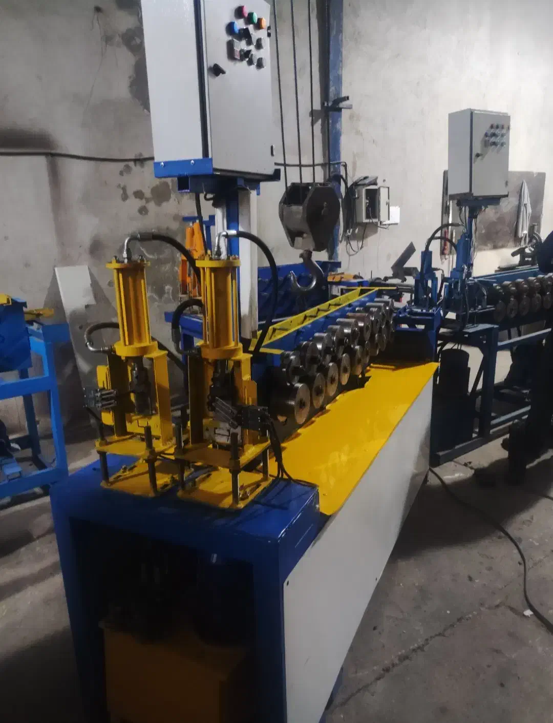 دستگاه تولید سازهای کناف ال اس اف استاد و رانر|ماشینآلات صنعتی|رباطکریم, رباطکریم|دیوار