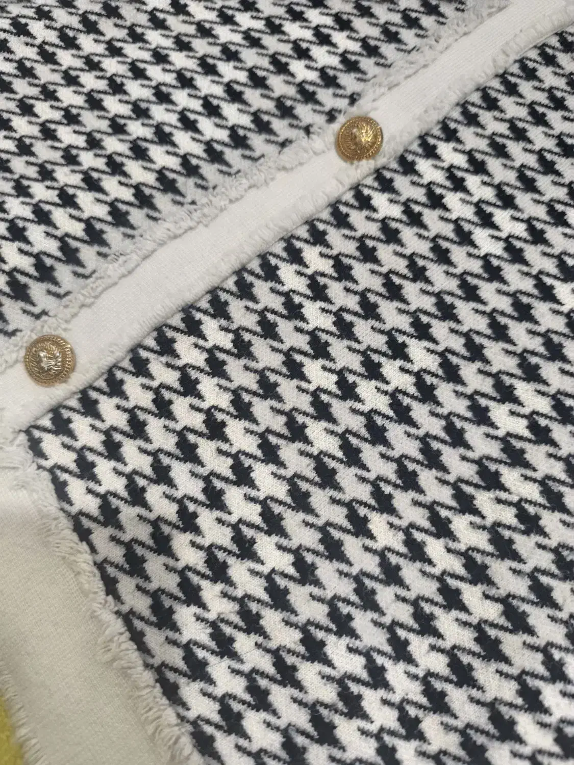 کاپشن وپیراهن|لباس|پاکدشت, پاکدشت (مامازند)|دیوار