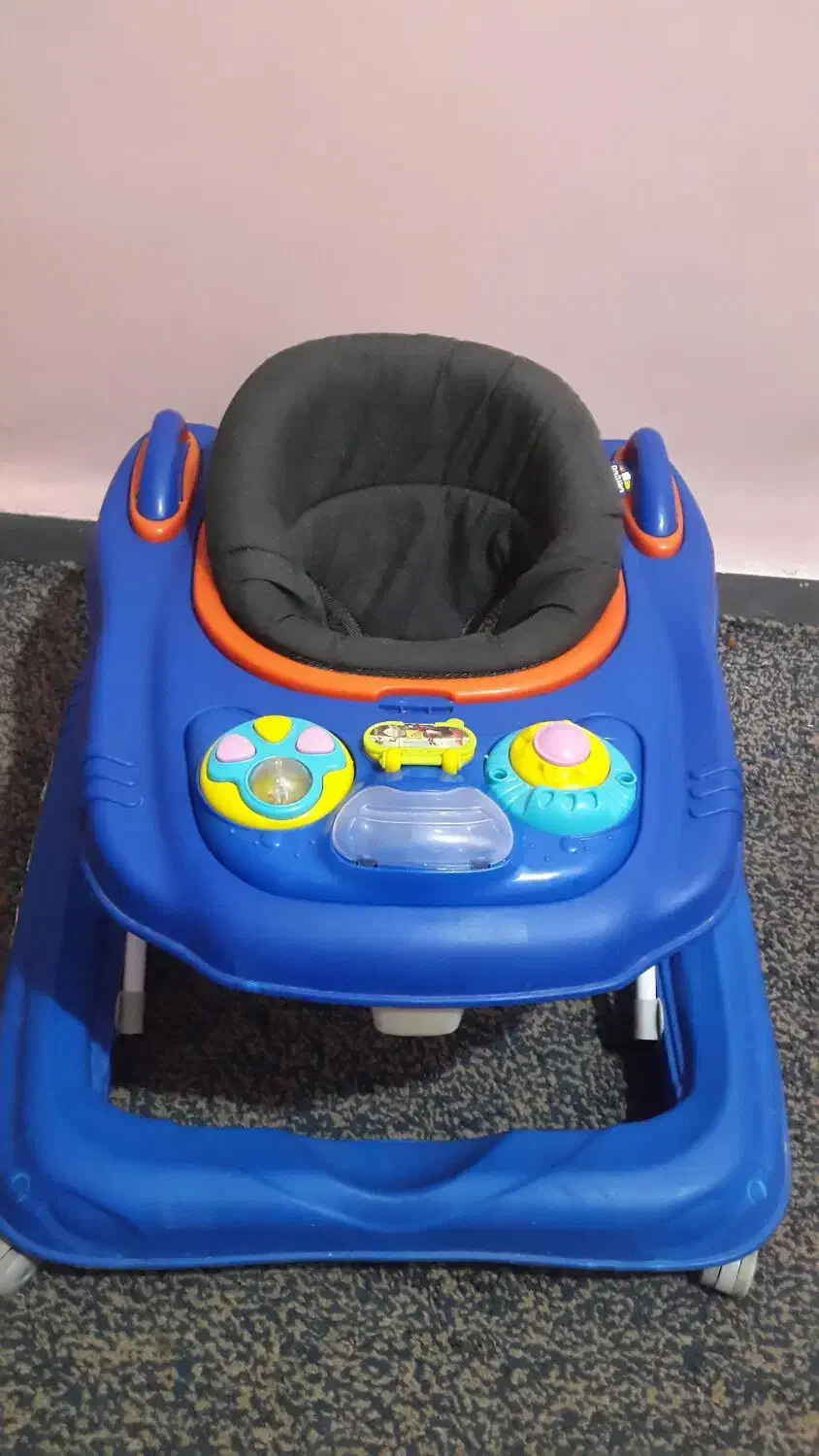 رورووک|کالسکه و لوازم جانبی|ایذه, |دیوار