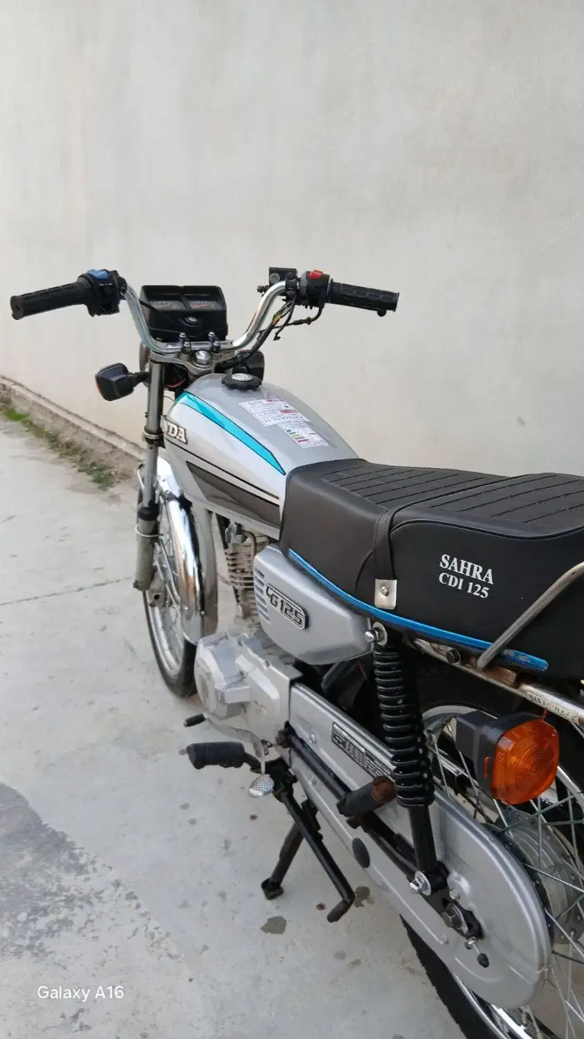 موتور هندا 125 روغنی 5 دنده مزایده|موتورسیکلت|گمیشان, |دیوار