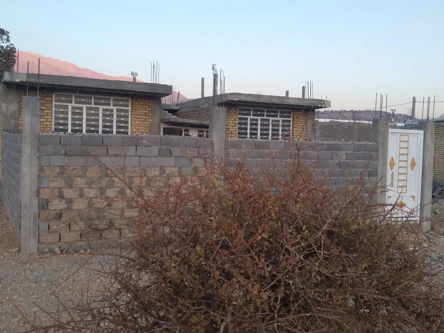 اجرای شناز وستون حیاط با کیفیت|خدمات پیشه و مهارت|یاسوج, |دیوار