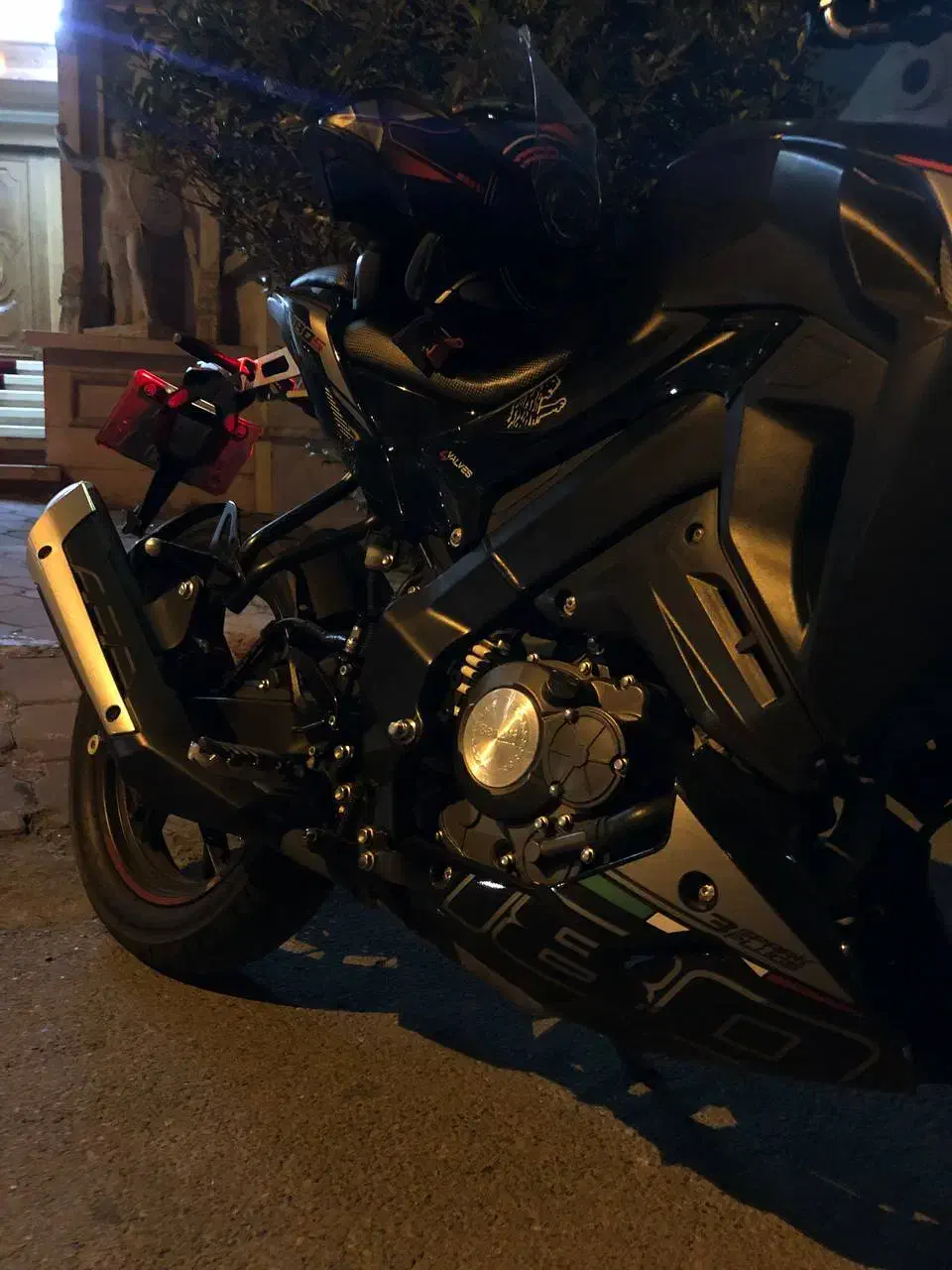 بنلی ۱۸۰s خشک مدل ۴۰۳|موتورسیکلت|گرگان, |دیوار