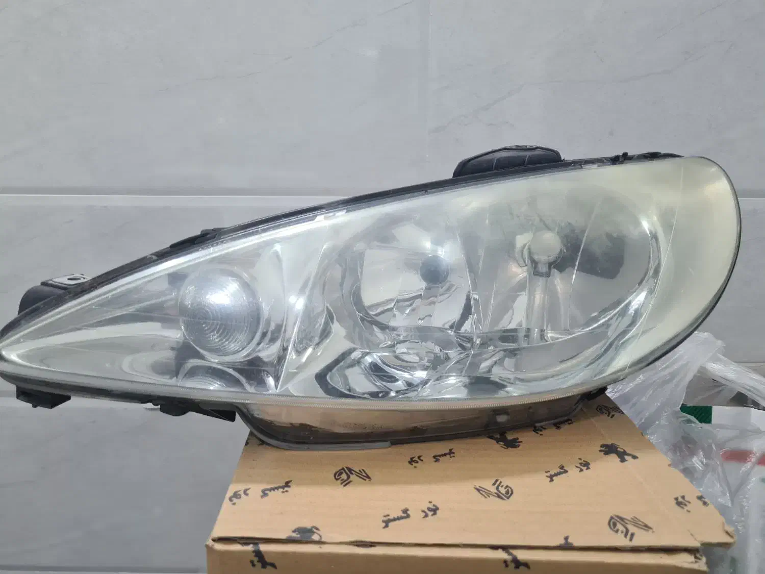 ۴ عدد چراغ ۲۰۶ سالم در حد نو|قطعات یدکی و لوازم جانبی|رفسنجان, |دیوار