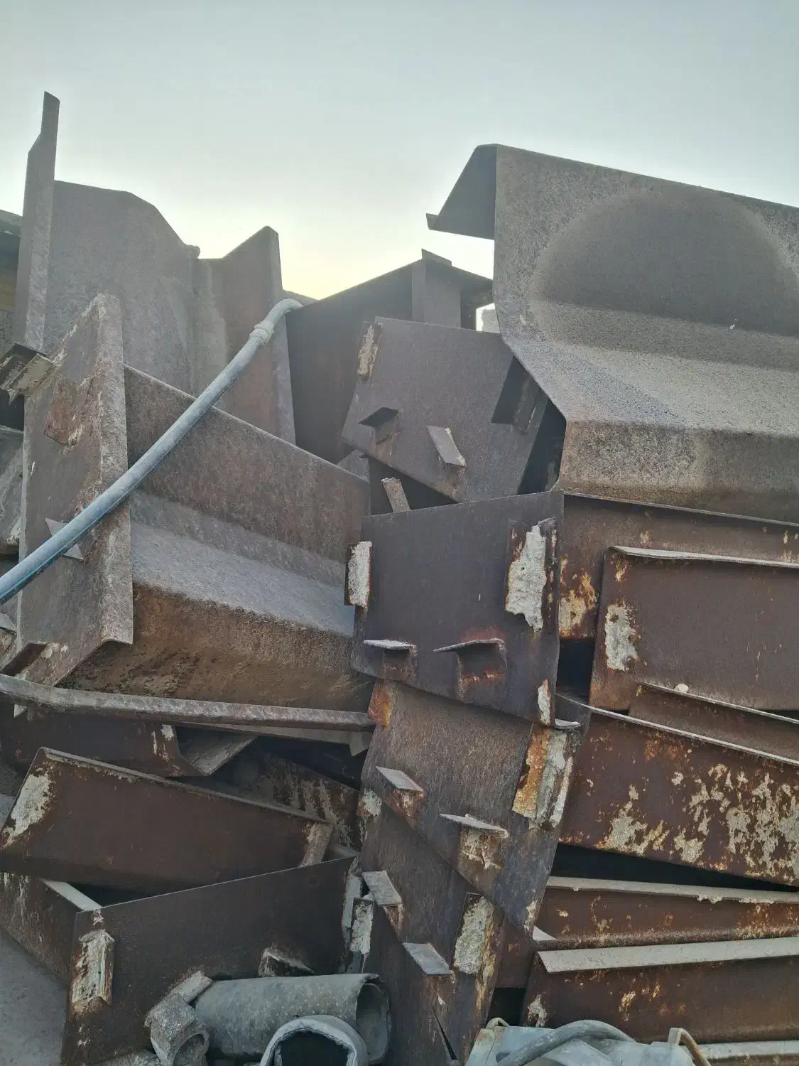 فروش قالب سنگ جدول ۳۰*۵۰|مصالح و تجهیزات ساختمان|جم, |دیوار