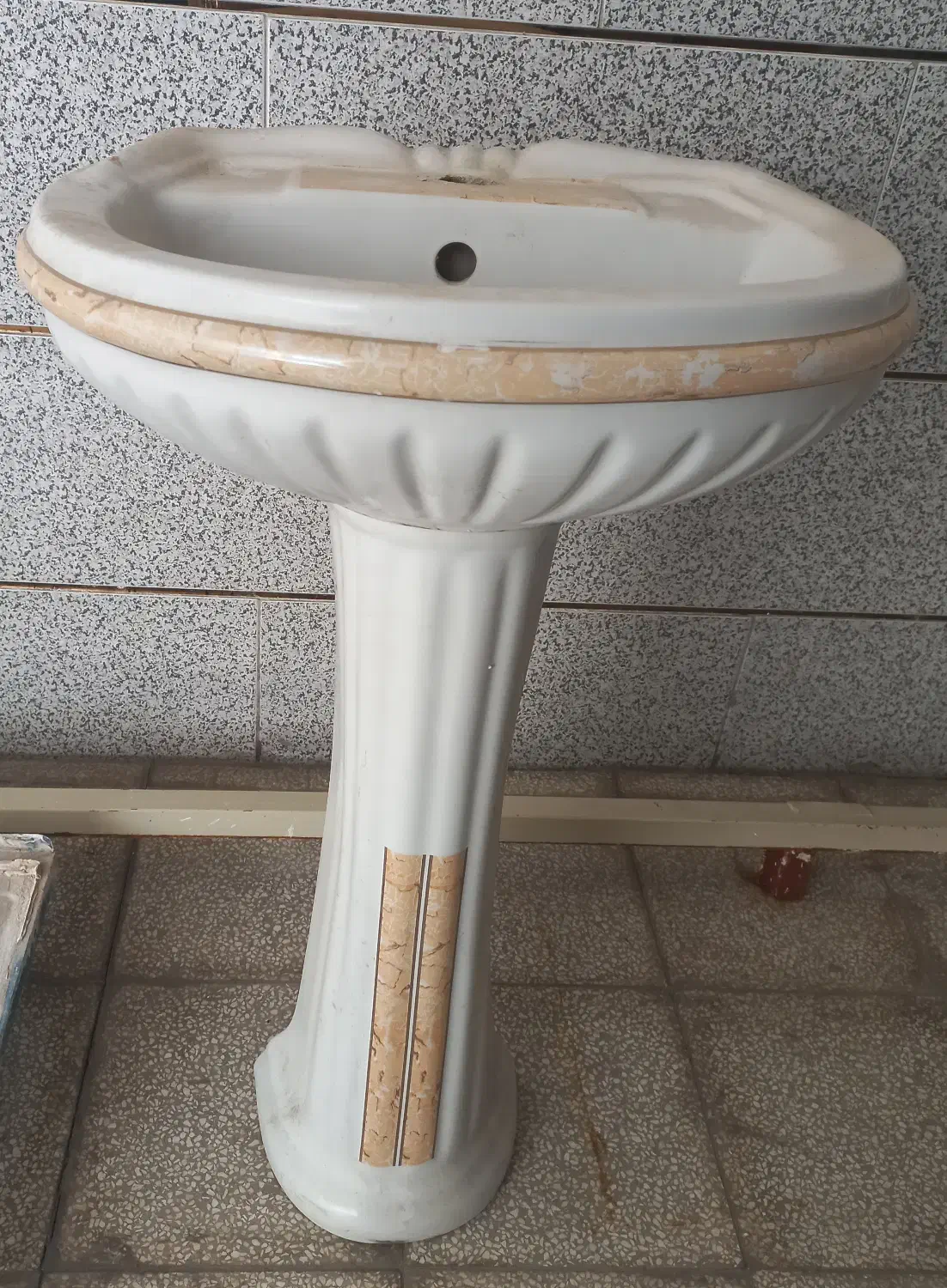 روشویی|لوازم سرویس بهداشتی|سمنان, |دیوار