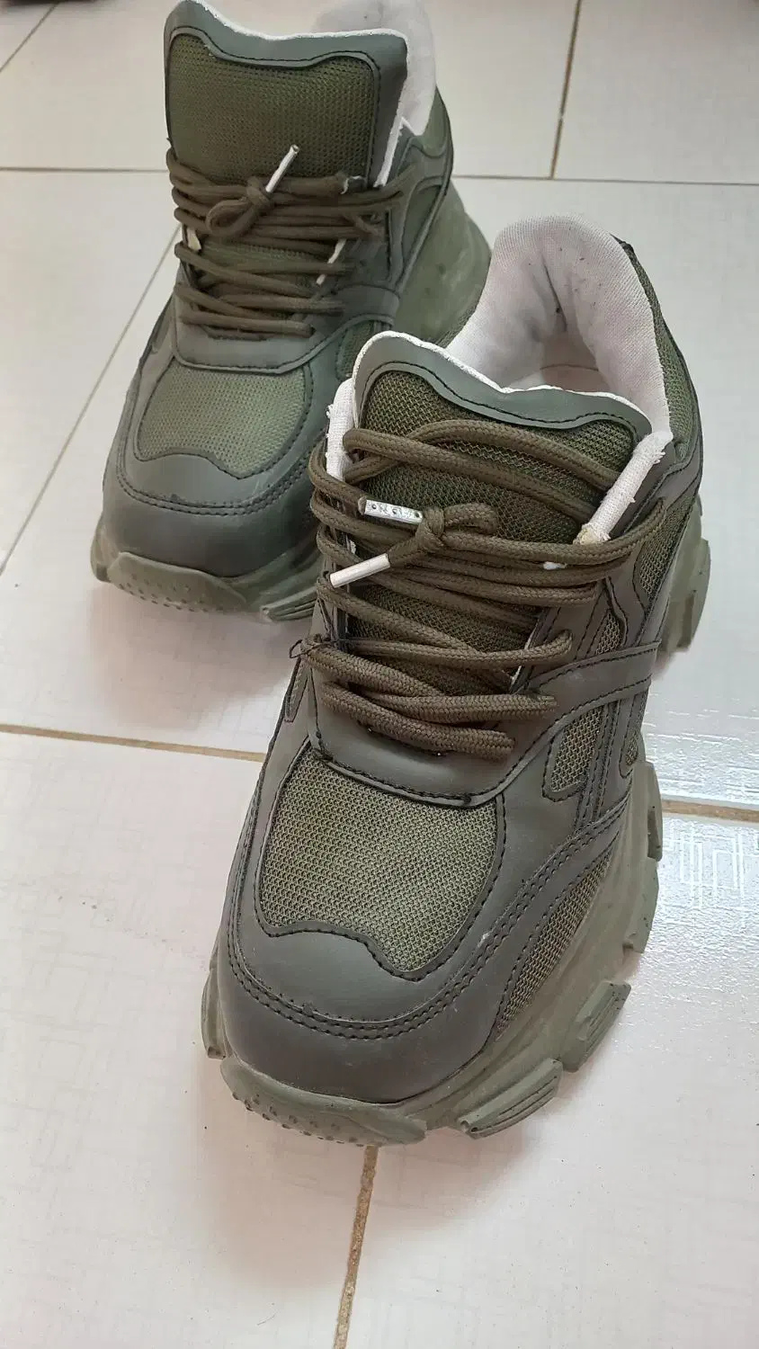 کتونی|کیف، کفش، کمربند|شاهرود, |دیوار