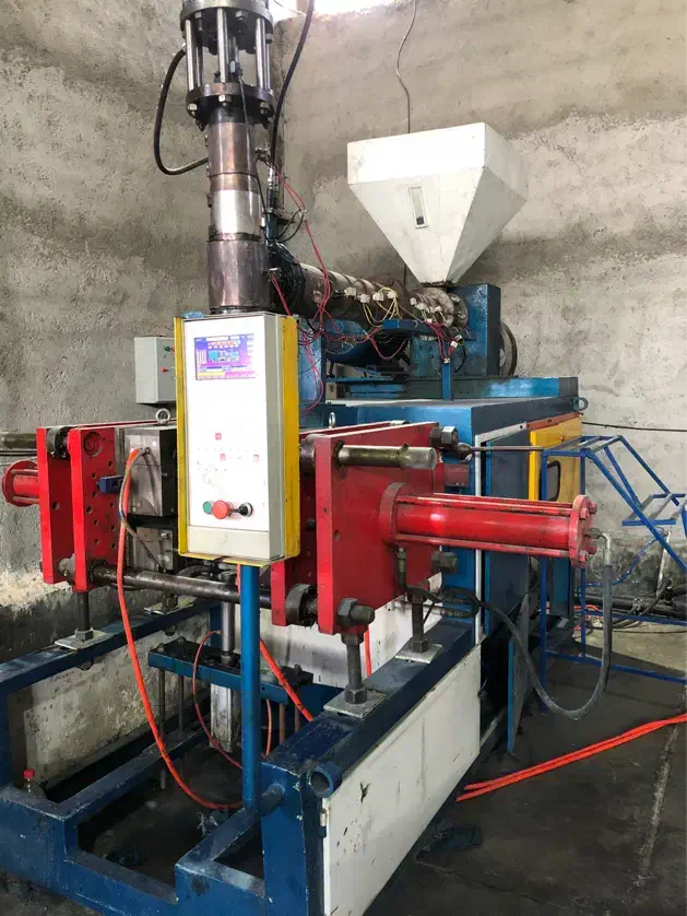 دستگاه تزریق پلاستیک بادی ( ۲۰ لیتری)|ماشینآلات صنعتی|محمدشهر, محمدشهر|دیوار