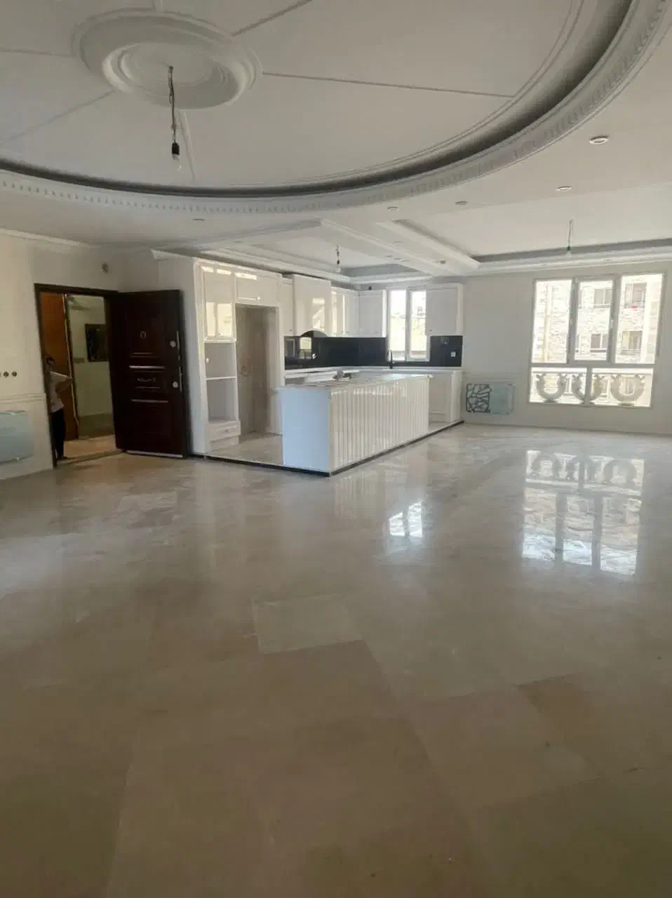 ۱۳۵ متر تکواحدی علامه / فول بازسازی|فروش آپارتمان|تهران, دریا|دیوار