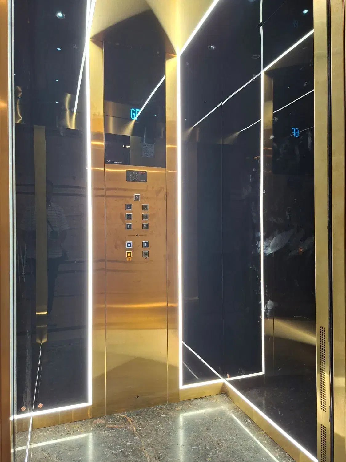 ۱۲۵ متر دو خواب/ فول امکانات/ نوساز