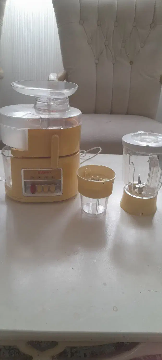 آبمیوه گیری|آبمیوهگیر و آبمرکباتگیر|رباطکریم, شترخوار|دیوار