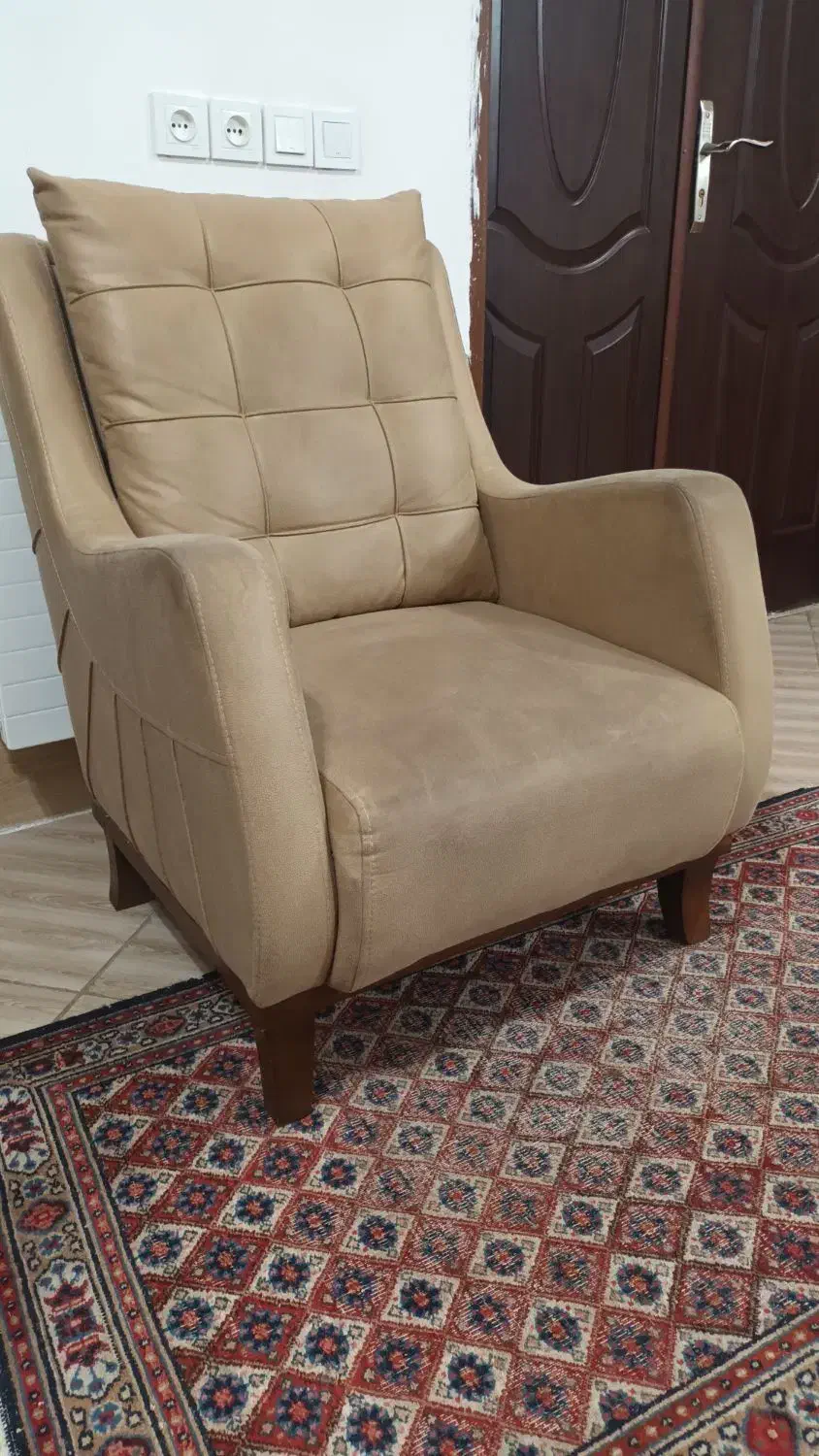 مبل در حد نو|مبلمان خانگی و میز عسلی|بیرجند, |دیوار