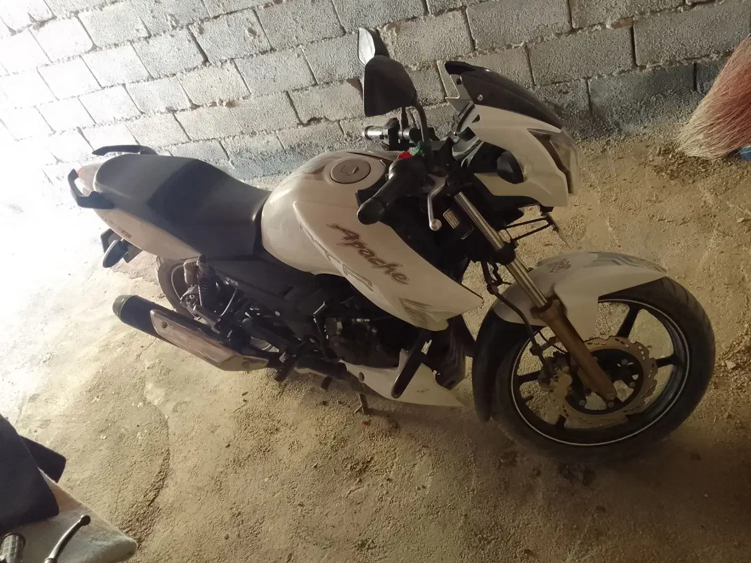 اپاچی ۱۸۰ مدل ۹۵ کمیاب۷۰۰۰هزار کار صفر|موتورسیکلت|بهارستان, |دیوار