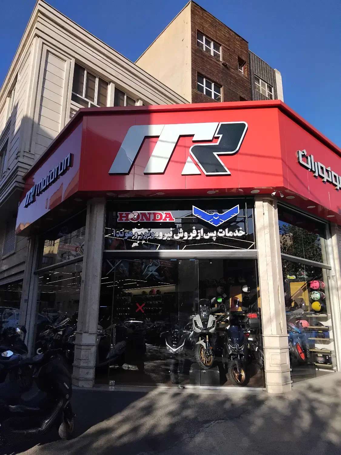 استخدام خدماتی آقا|استخدام خدمات فروشگاه و رستوران|تهران, خواجه نصیر طوسی|دیوار