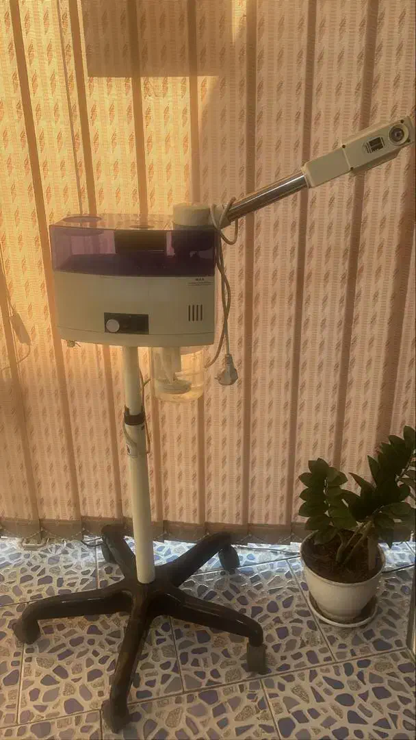 دستگاه پاکسازی پوست|آرایشگاه و سالن‌های زیبایی|دماوند, گیلاوند|دیوار