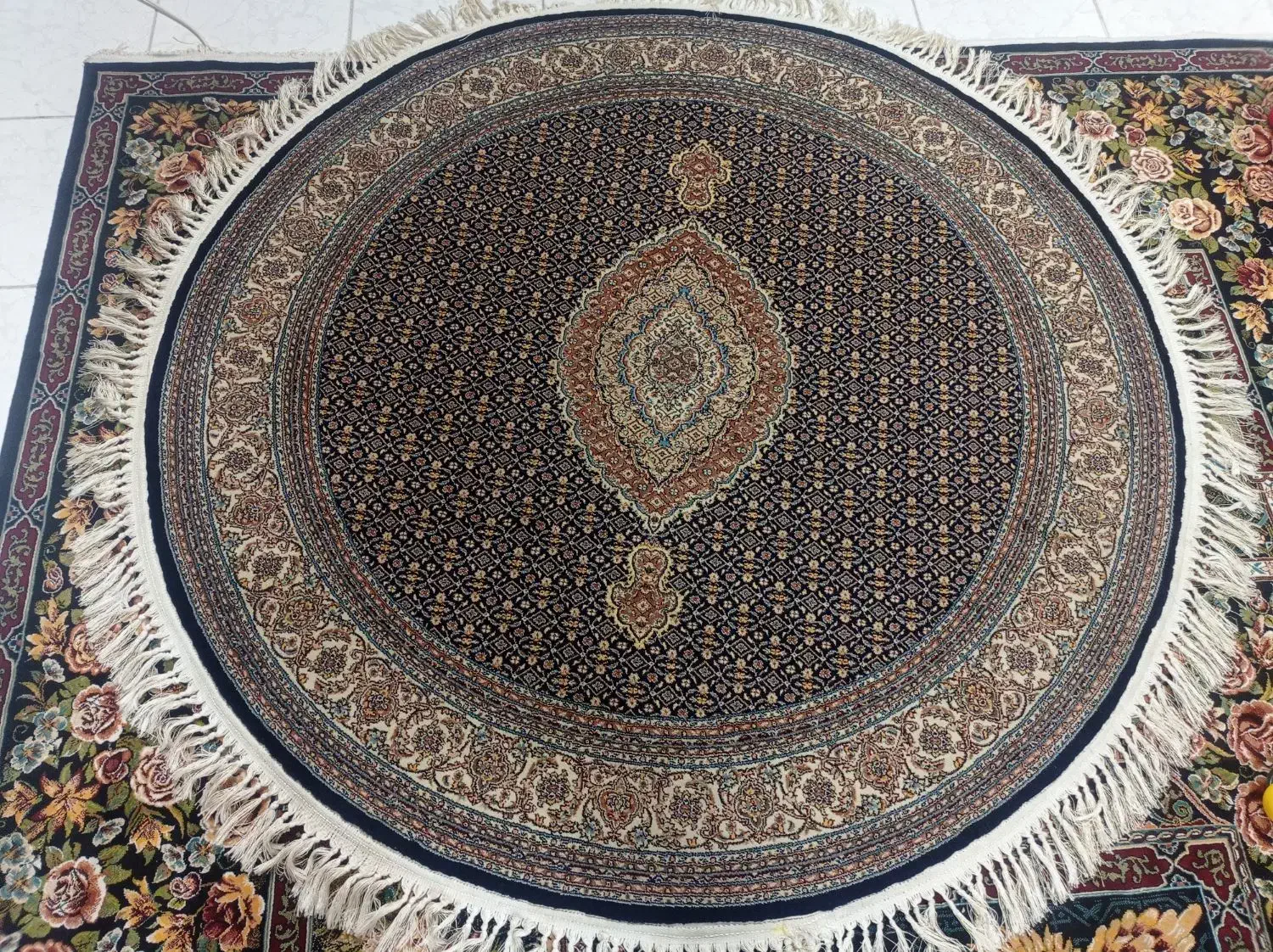 فرش گرد مشهد کاملا سالم|فرش|کرج, شهرک فهمیده|دیوار