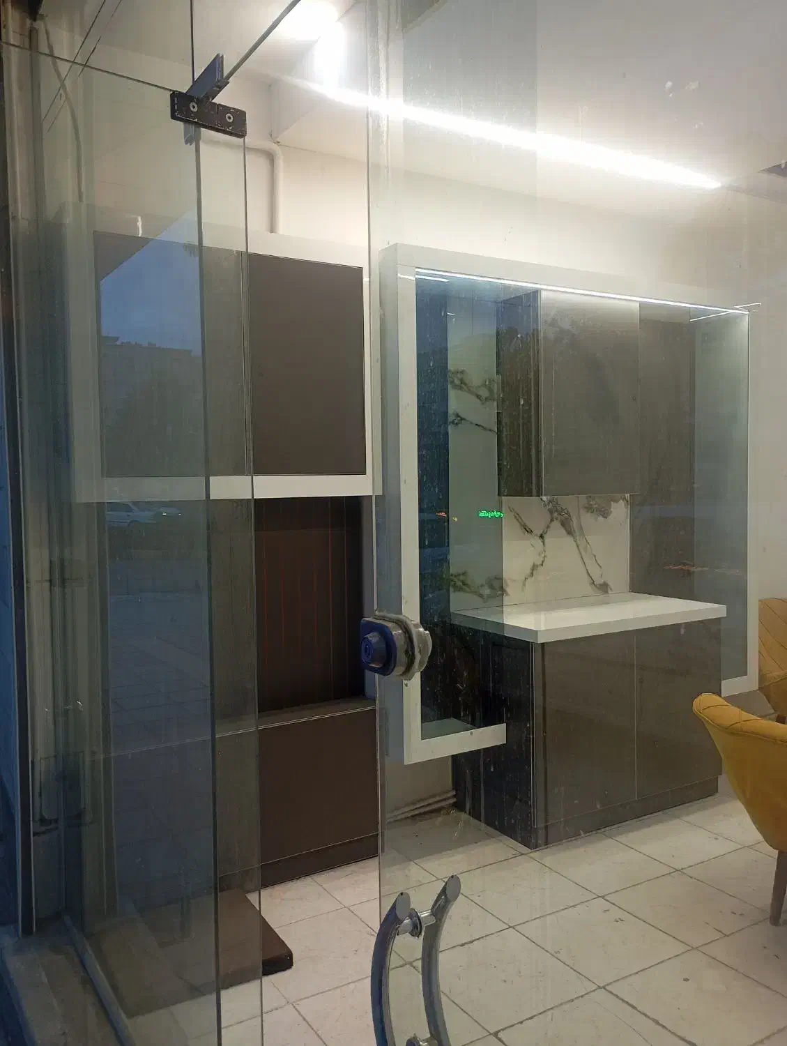 کابینت های گلاس و سوپرمات|مصالح و تجهیزات ساختمان|سنندج, |دیوار