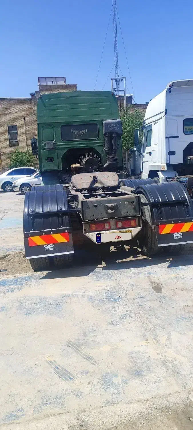 هوو ۱۳۸۴ با کانتین زیر فنر|خودرو سنگین|اسلام‌شهر, شهرک سعیدیه|دیوار