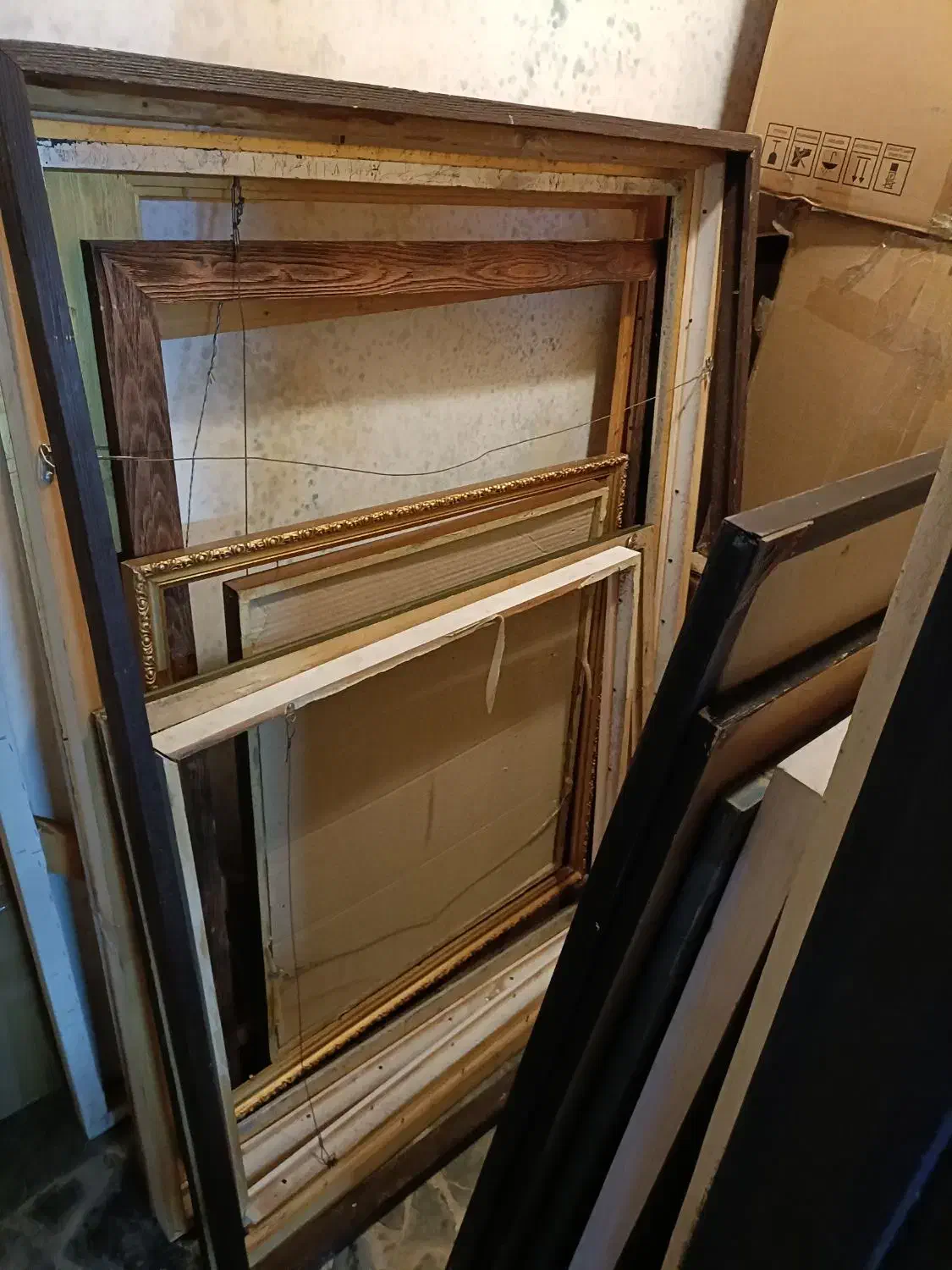 تعدادی قاب عکس چوبی دست دوم|تابلو، نقاشی، عکس|کرج, کوی مهر|دیوار