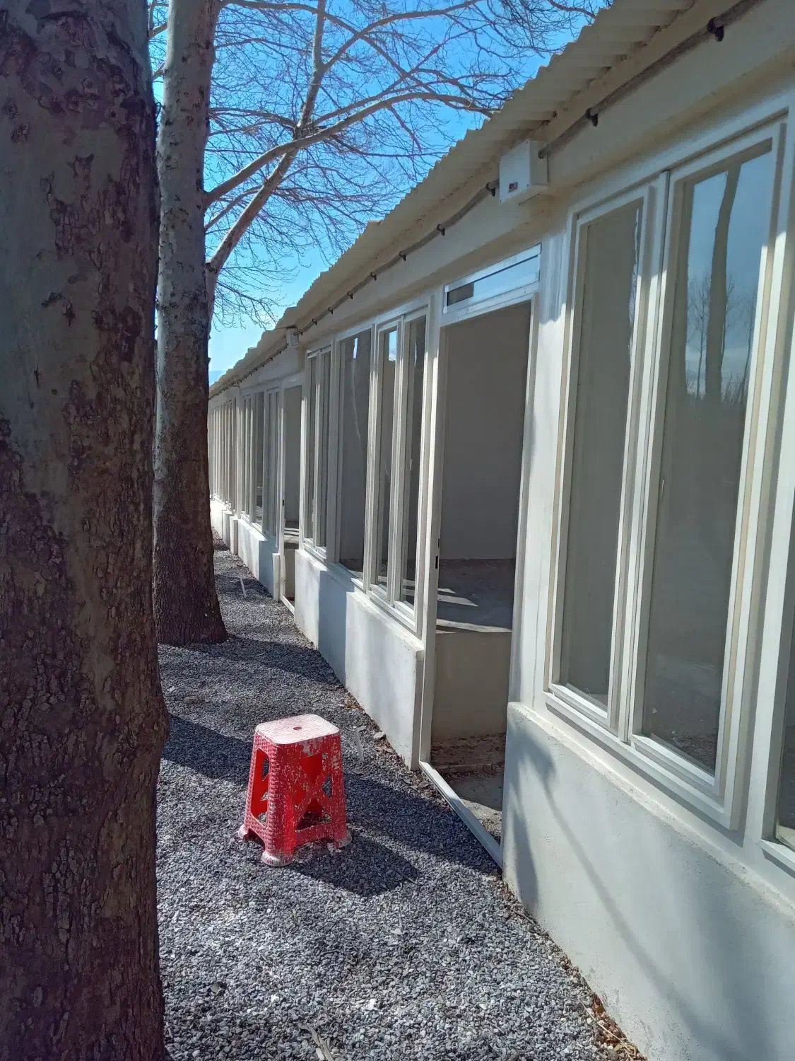 نصب وتعمیرات شیشه سکوریت|خدمات پیشه و مهارت|بروجرد, |دیوار