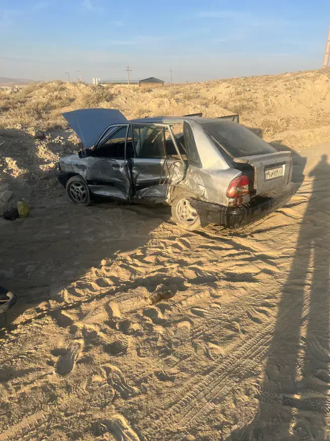 ۱۴۱ تصادفی مدل۸۷|خودرو سواری و وانت|همدان, |دیوار