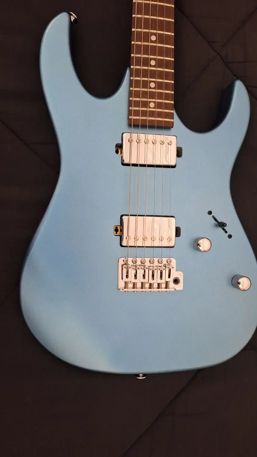 گیتار الکتریک Ibanez|گیتار، بیس، امپلیفایر|قزوین, |دیوار