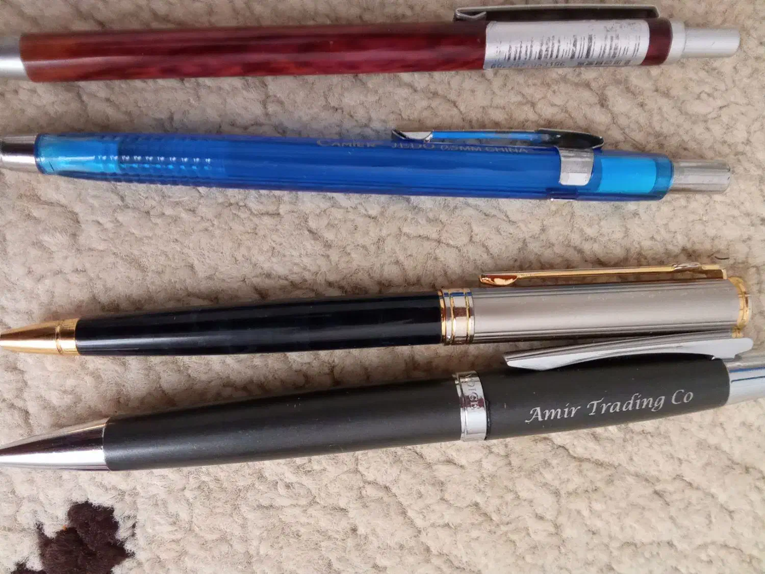 کیف اداره ومدرسه جادار|کیف، کفش، کمربند|پرند, فاز ۶|دیوار