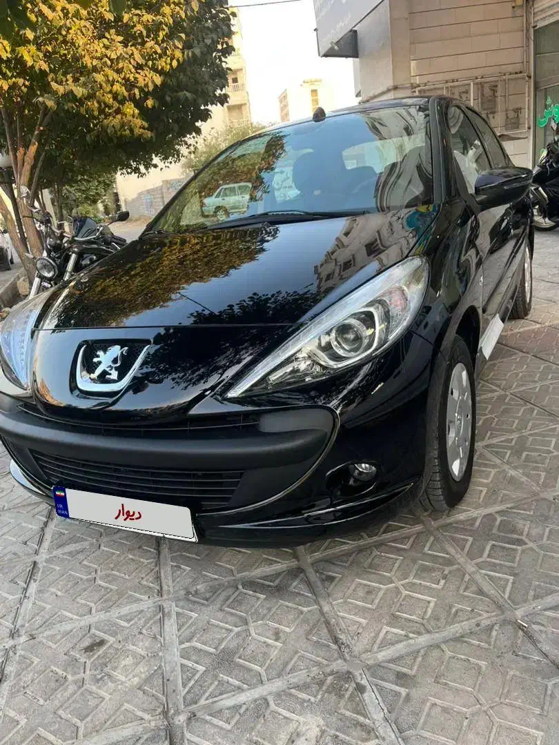 ماشین ۲۰۷ تیو فایو سقف فلز|خودرو سواری و وانت|شیراز, قدوسی شرقی|دیوار