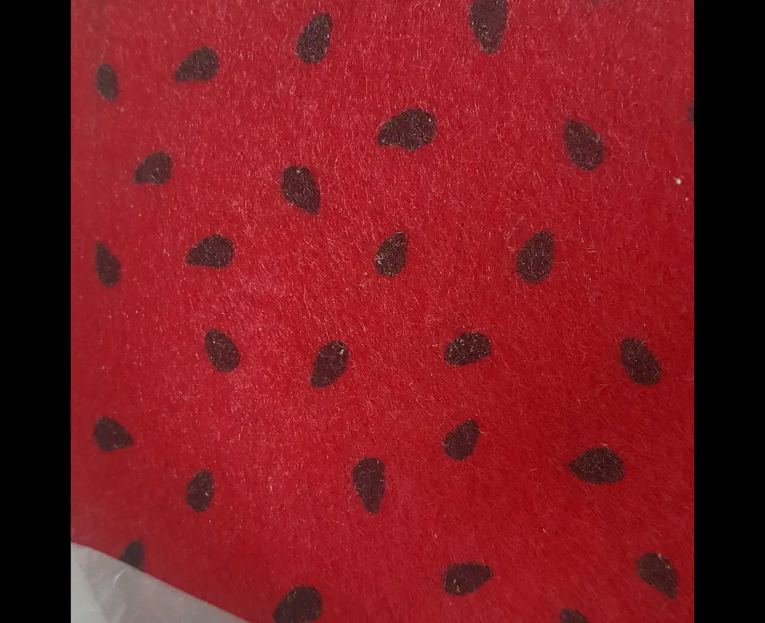 دو طاقه نمد یلدایــی در رنگ قرمز هندونه و رنگ زرد|صنایع دستی و سایر لوازم تزئینی|تهران, امامت|دیوار