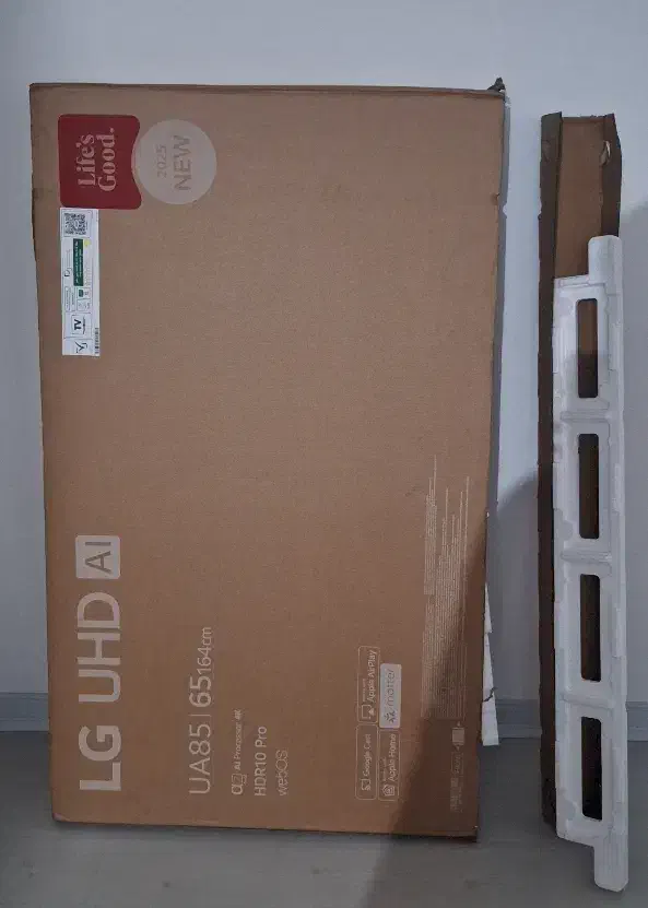 کارتن تلوزیون ال جی ۶۵ اینج نو LG|تلویزیون و پروژکتور|کرج, گوهردشت|دیوار