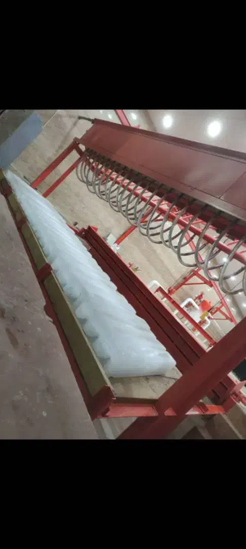 فروش کارخانه یخسازی 2000 قالبی استان بوشهر خورموج|فروش دفتر صنعتی، کشاورزی، تجاری|بوشهر, |دیوار