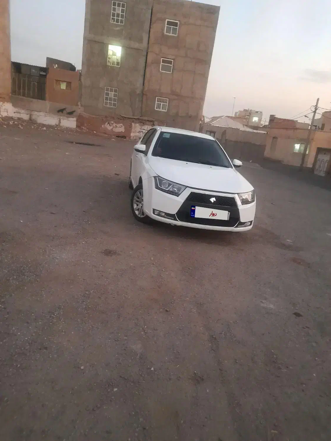 دنا پلاس کم کار|خودرو سواری و وانت|قزوین, |دیوار